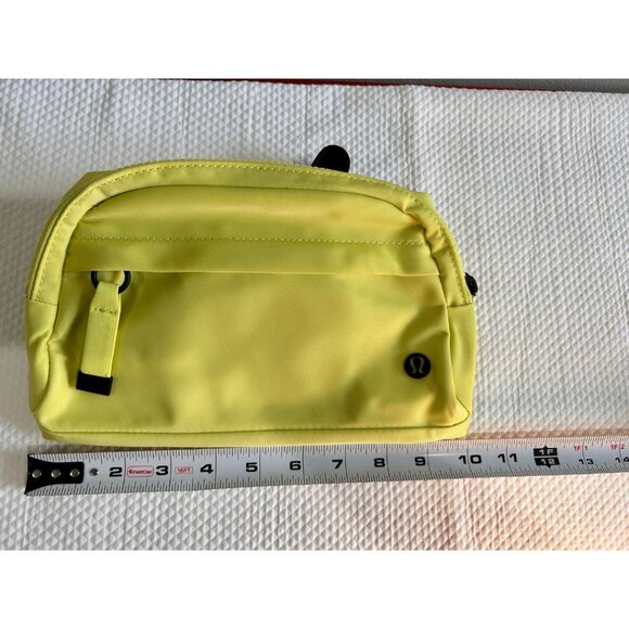 Lululemon Belt Bag in Lemon Yellow - Picture 9 of 10
